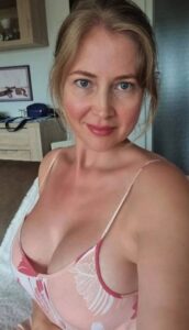 SISAK PETRINJA NOVSKA UPOZNAVANJE I SEX, RAZMJENA BROJA, MILF PLAVUSA, SEX VECERAS